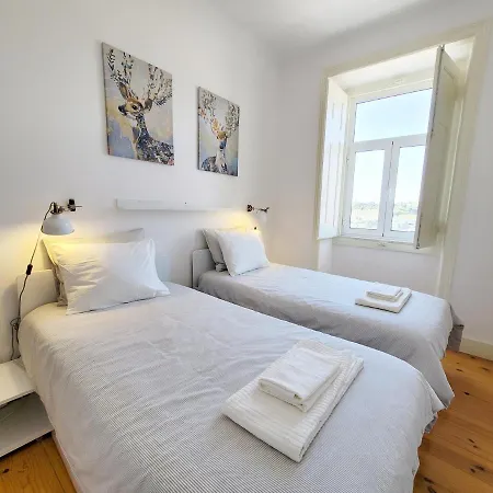 Appartement Prazeres Pool *